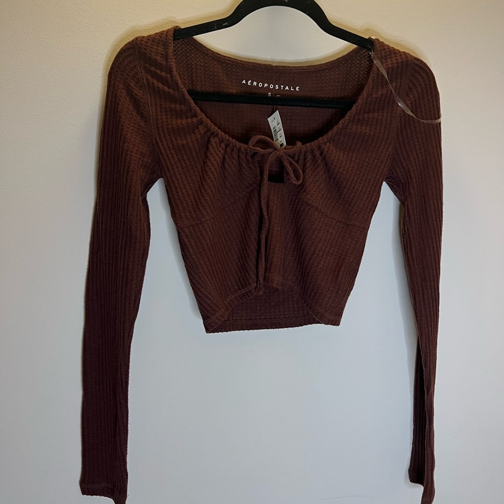 Aeropostale brown cropped long sleeve
